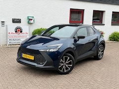 Toyota C-HR - 2.0 High Power PHEV 223pk CVT Dynamic/ Blauw met zwart dak/ Apple Carplay/ Keyless entry/
