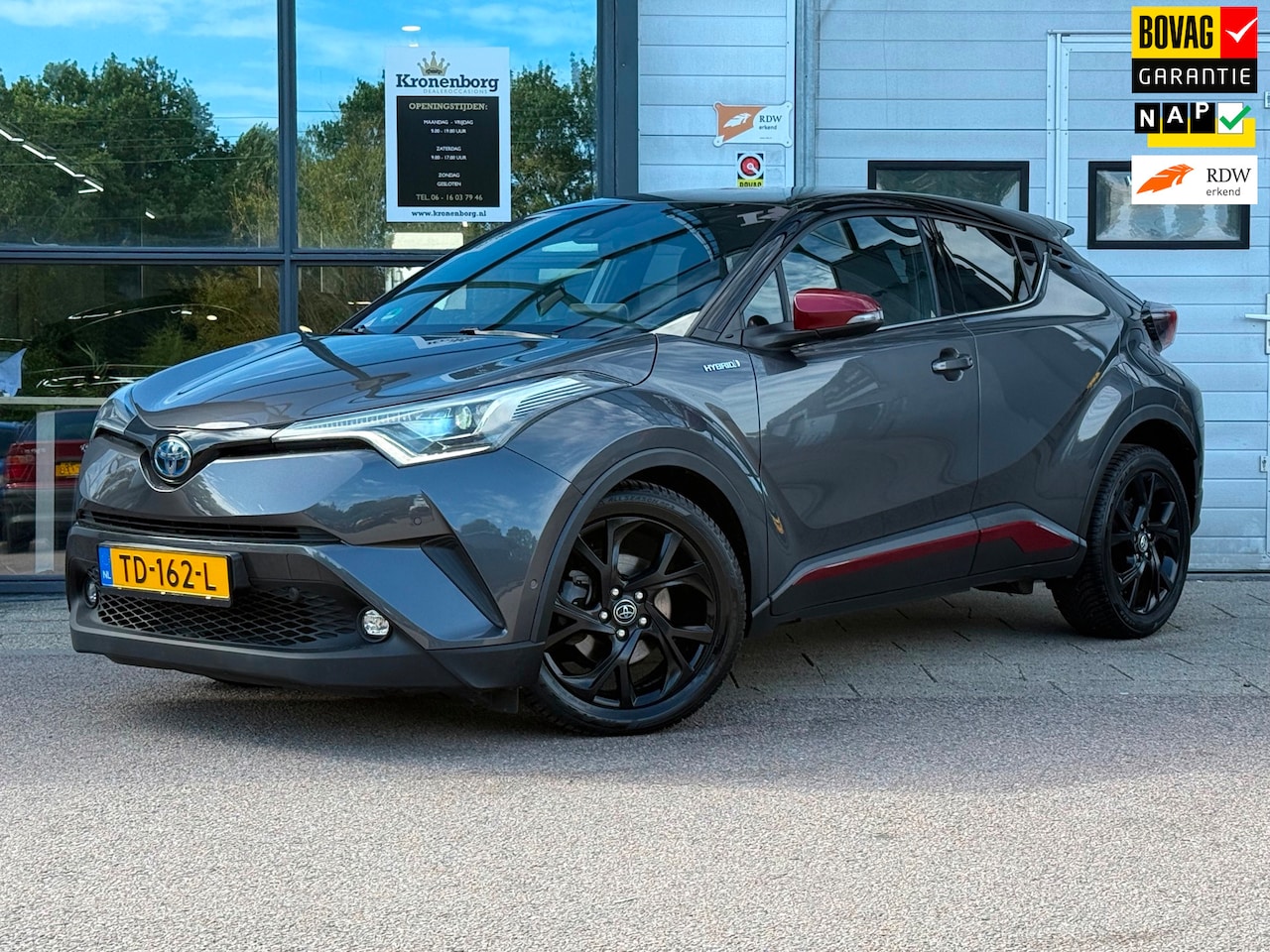 Toyota C-HR - 1.8 Hybrid Bi-Tone| NAVI| NAP| CAMERA - AutoWereld.nl