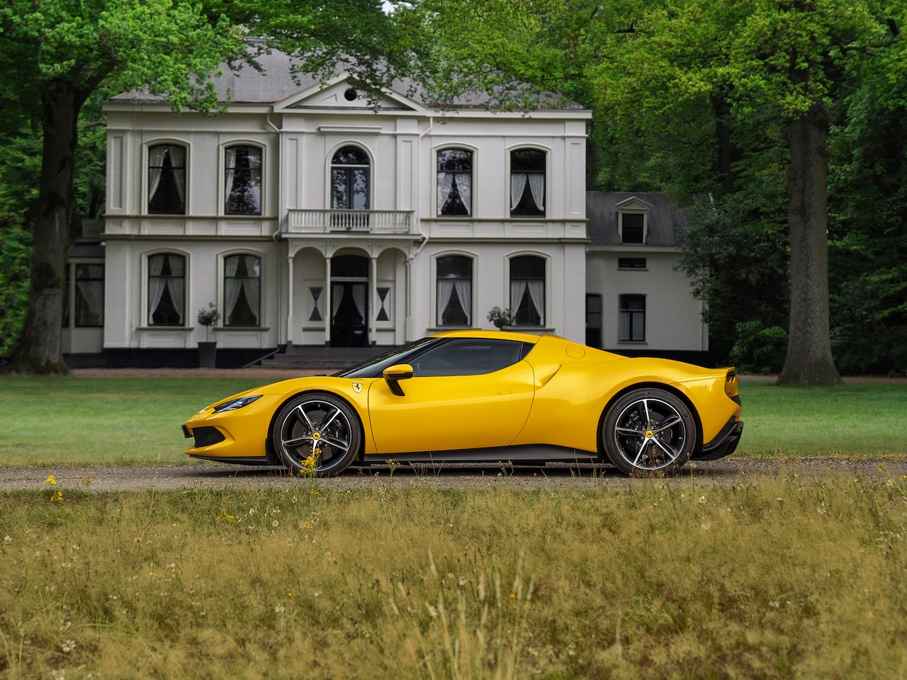 Ferrari 296 GTB - 3.0 V6 | Giallo Triplo Strato | Racing Seats | Warranty 08-2027 - AutoWereld.nl