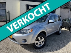 Mitsubishi Outlander - 2.4 Intro Edition 2WD Dealer Onderhouden | Cruise | PDC | Trekhaak Afnb