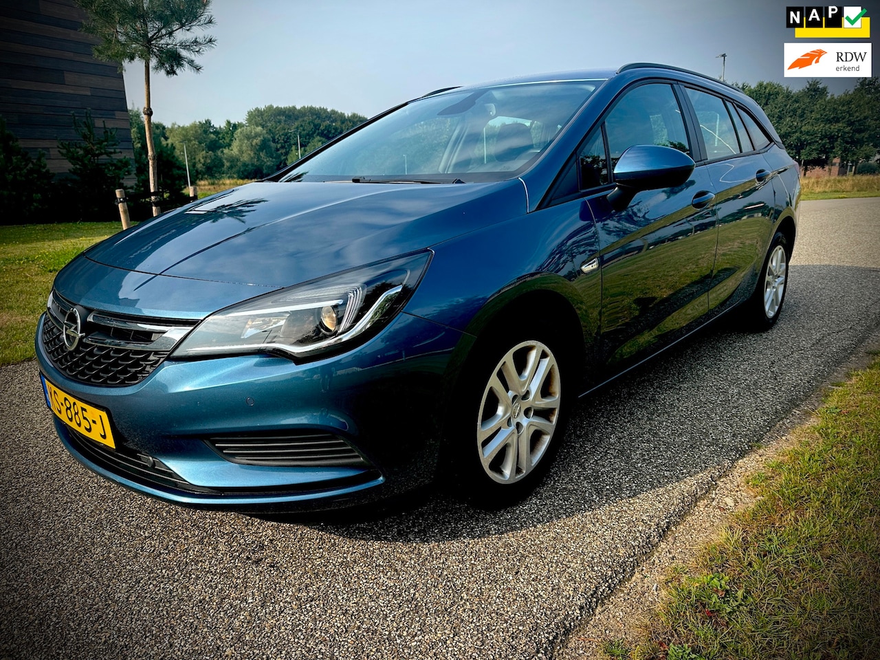 Opel Astra Sports Tourer - 1.6 CDTI Edition 1.6 CDTI Edition - AutoWereld.nl