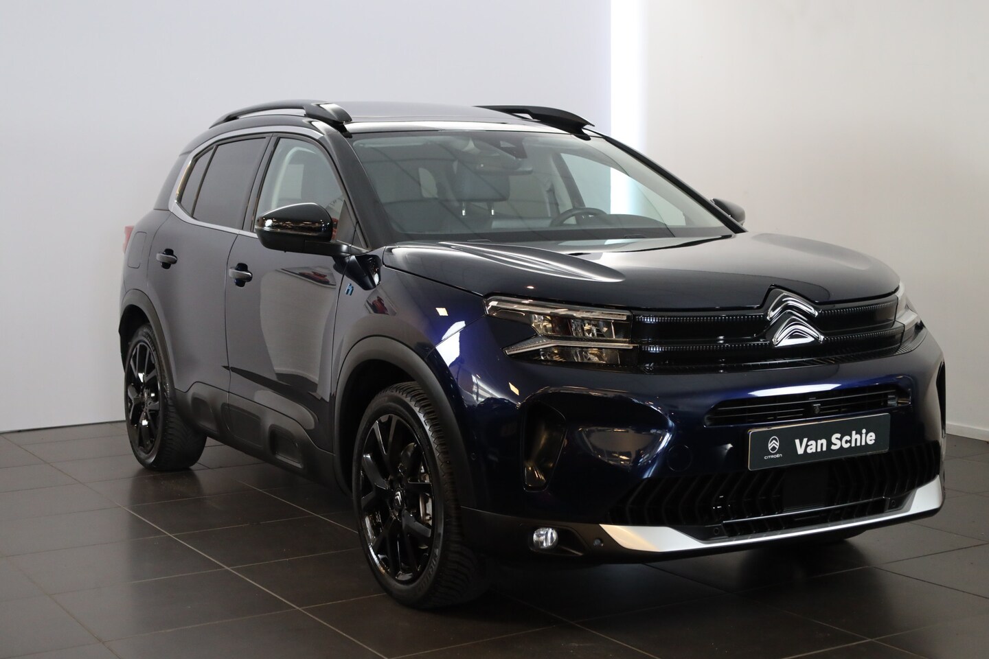 Citroën C5 Aircross - Plug-in Hybrid 225 Shine Panorama | Nappa Leer | Trekhaak | All Season - AutoWereld.nl