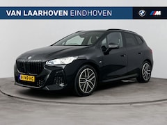 BMW 2-serie Active Tourer - 218i M Sport Automaat / Trekhaak / Sportstoelen / Achteruitrijcamera / Getint glas