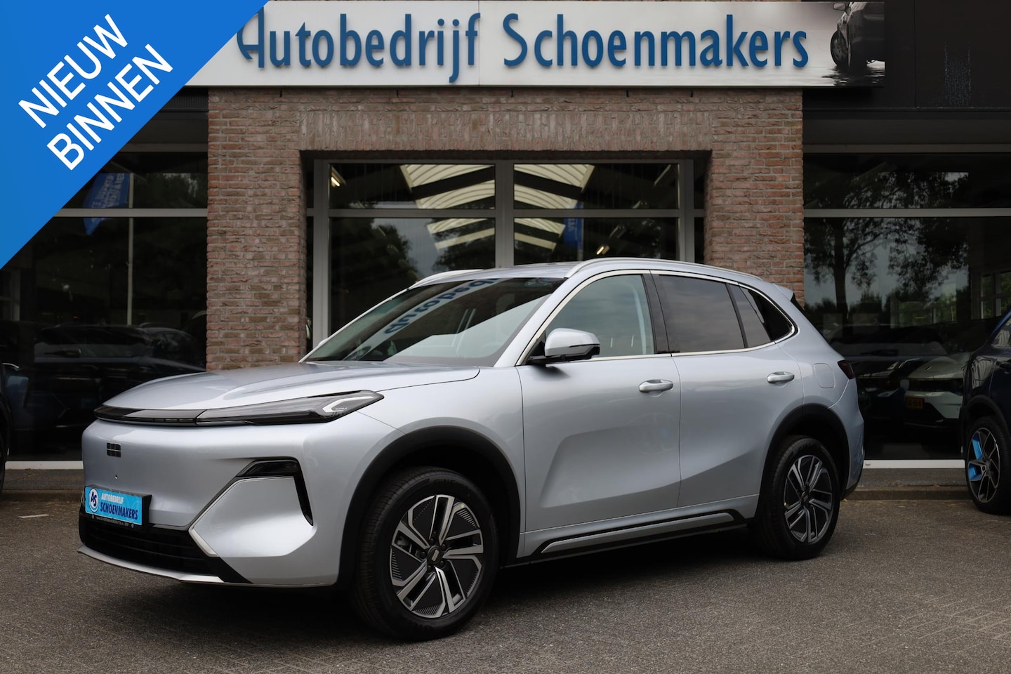 Geely Starray EM-i - 1.5 Pro STOEL/STUURVERW. 360-CAMERA CARPLAY ACC ELECTRISCHE-STOELEN DRAADLOZE-LADER 2XPDC - AutoWereld.nl