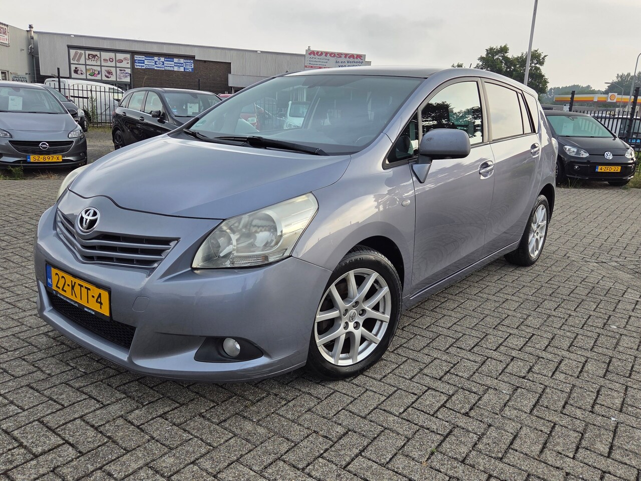 Toyota Verso - 1.8 VVT-i Business 7p.PANORAMA/TREKHAK - AutoWereld.nl