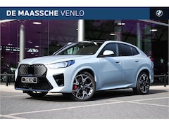 BMW iX2 - eDrive20 M Sport / Panoramadak / Trekhaak / M Sportstoelen / Parking Assistant Plus / Head