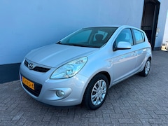 Hyundai i20 - 1.2i DynamicVersion 5-Deurs - Airco