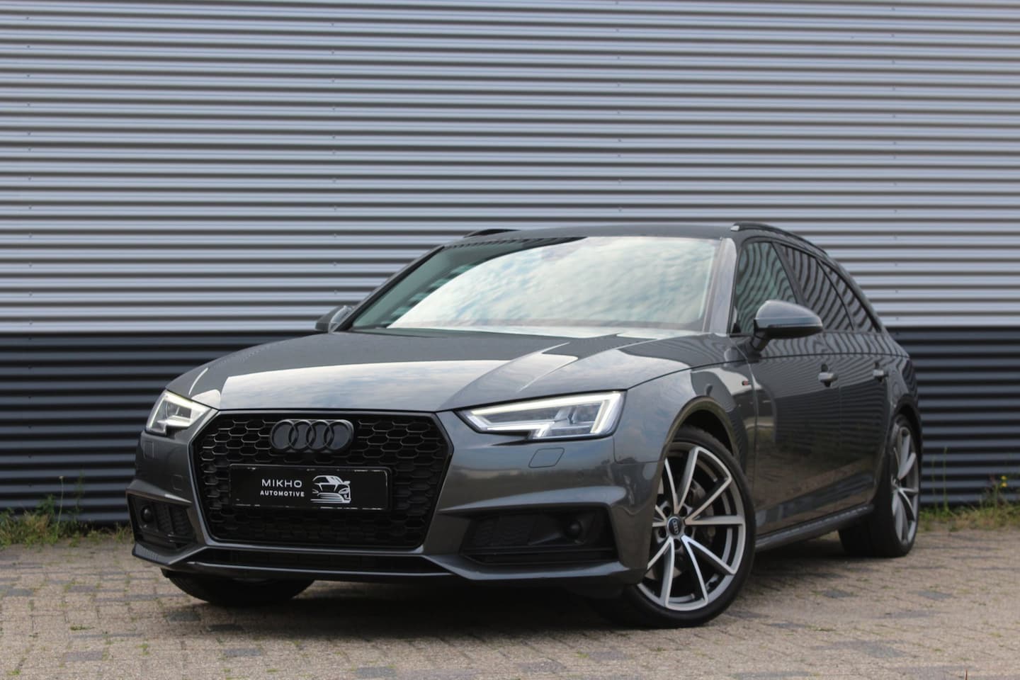 Audi A4 Avant - 2.0 TFSI quattro | S-Line | Virtual Dashboard | Trekhaak | Leer | Camera | Adaptive Cruise - AutoWereld.nl