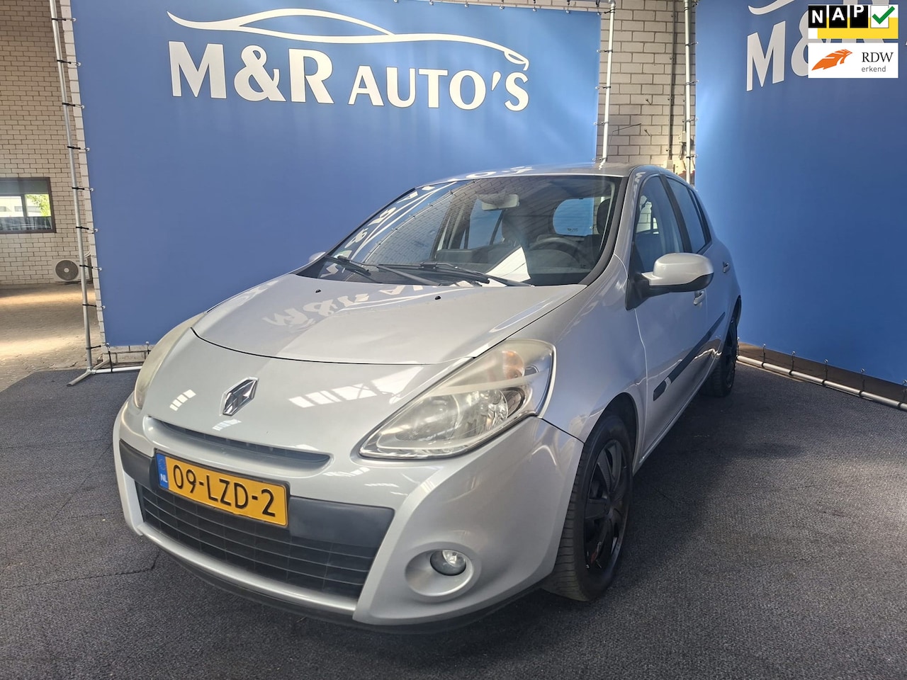 Renault Clio - 1.2 Sélection Business 1.2 Sélection Business Nieuwe APK - AutoWereld.nl