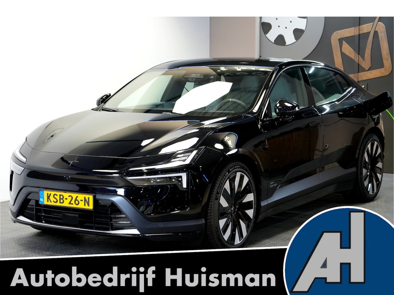 Polestar 4 - Long Range Single motor 100 kWh Plus/Pro/Pilot PANORAMADAK + MIST TAILORED KNIT + WARMTEPO - AutoWereld.nl