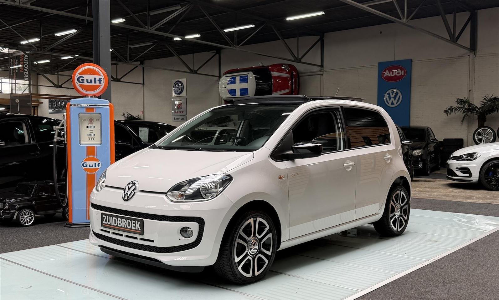 Volkswagen Up! - 1.0 Cup Up! 63DKM | Pano | Navi | Airco - AutoWereld.nl
