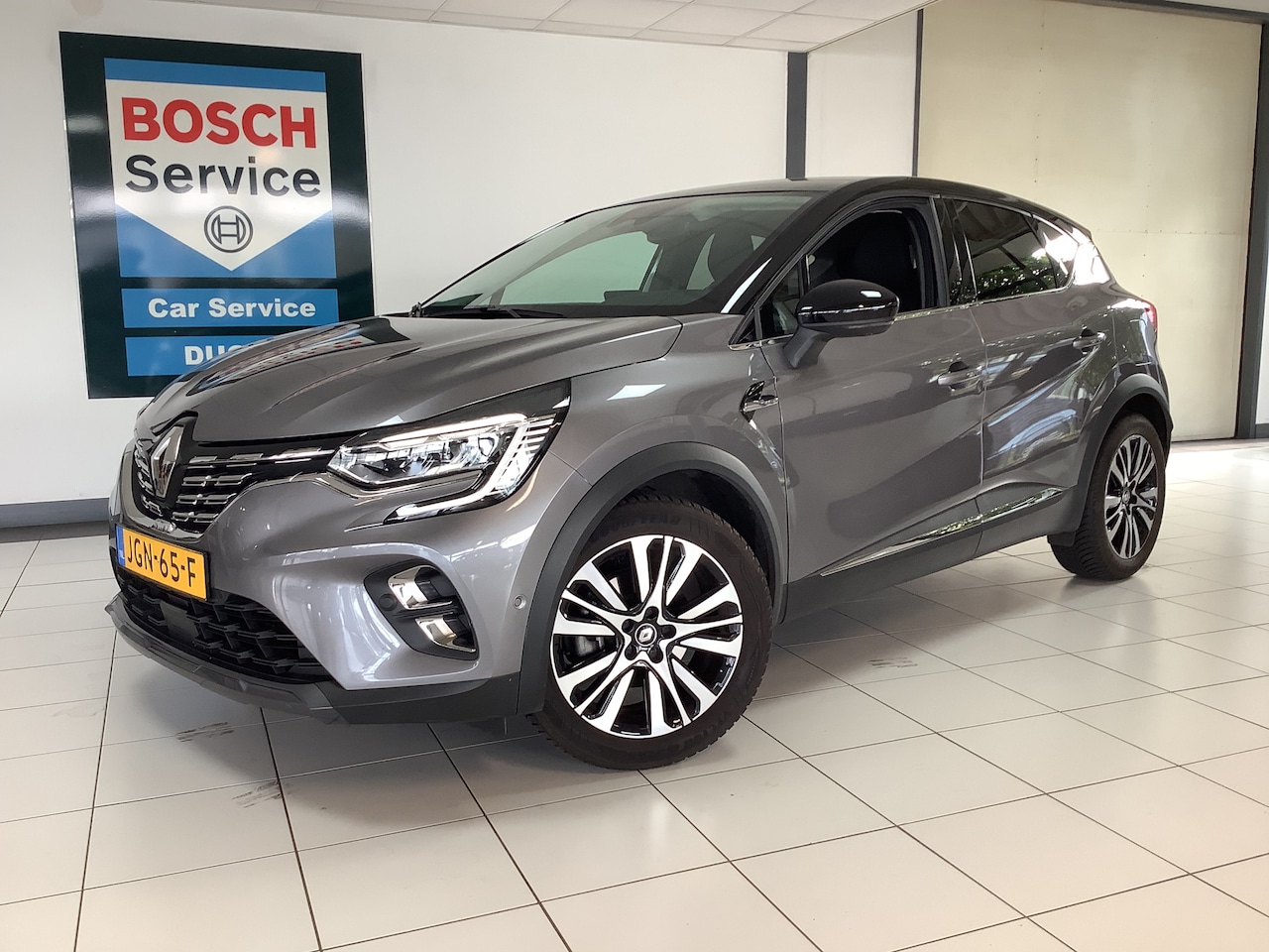 Renault Captur - 1.6 E-Tech plug-in hybrid 160 SL Rive Gauche met Trekhaak, Bose, Leer, Adaptieve Cruise Co - AutoWereld.nl
