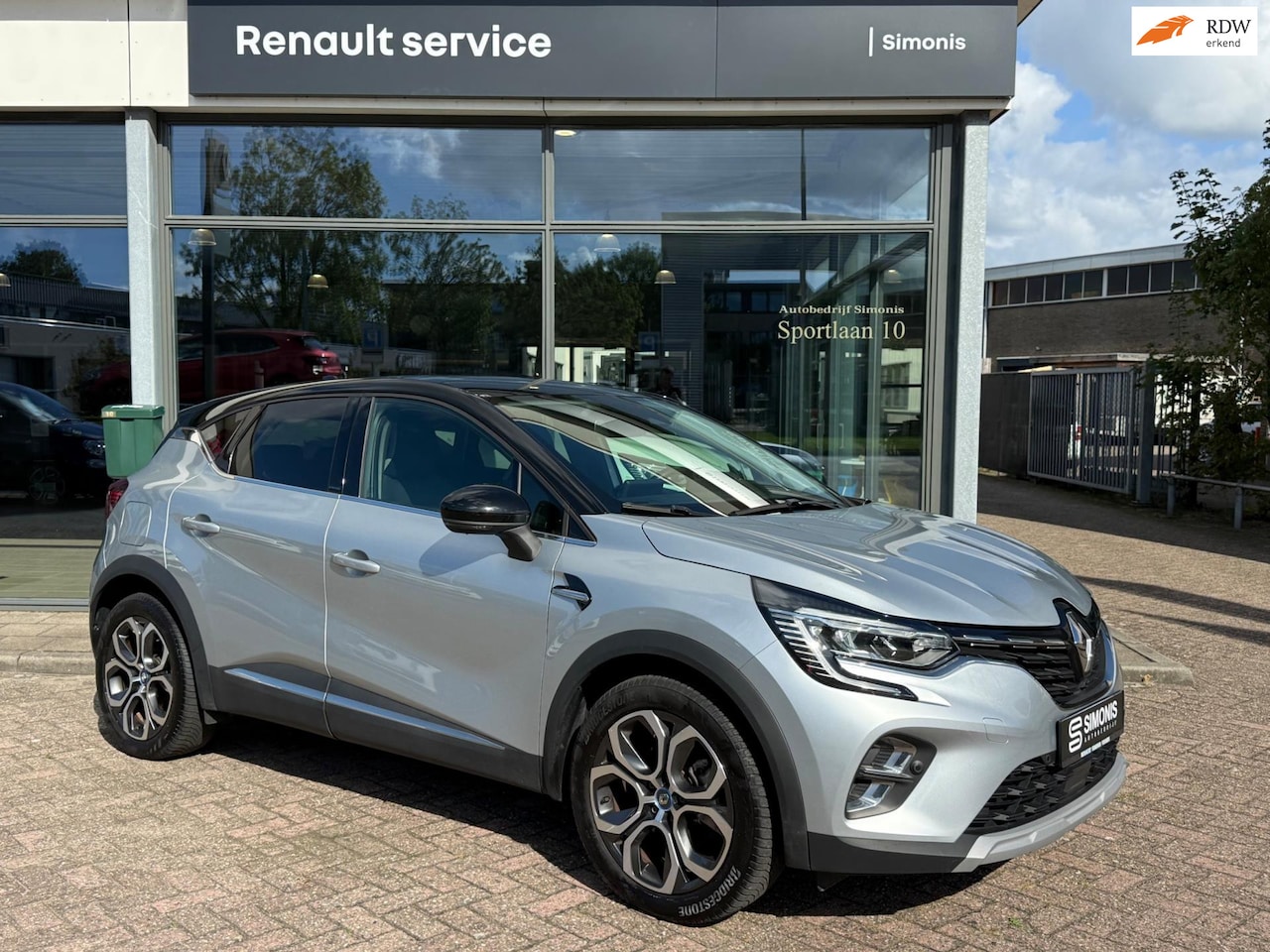 Renault Captur - 1.6 E-Tech Plug-in Hybrid 160 Intens | Navi groot scherm + Cockpit view - AutoWereld.nl