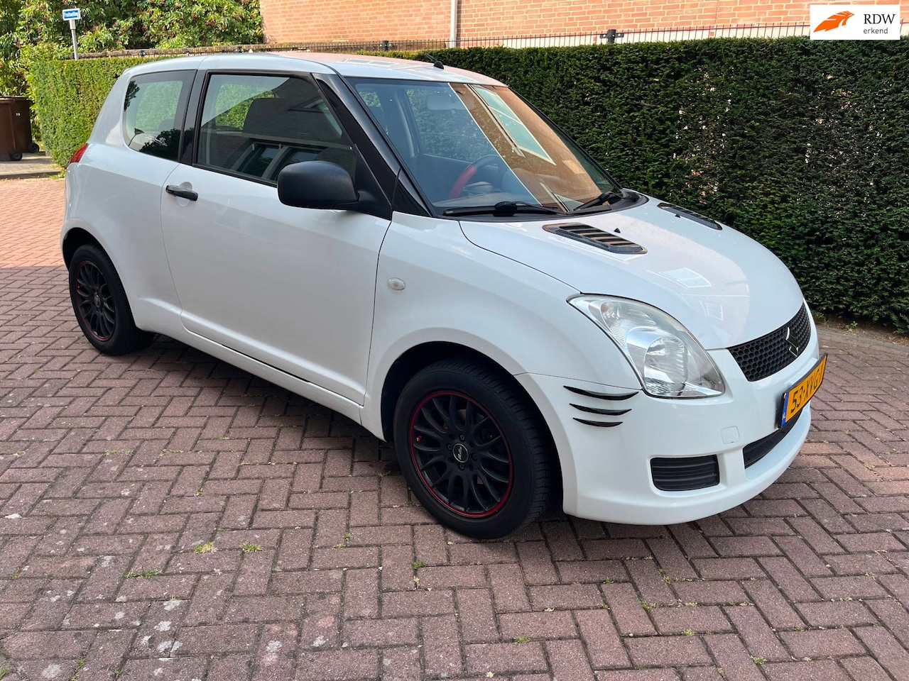 Suzuki Swift - 1.3 Base 1.3 Base - AutoWereld.nl
