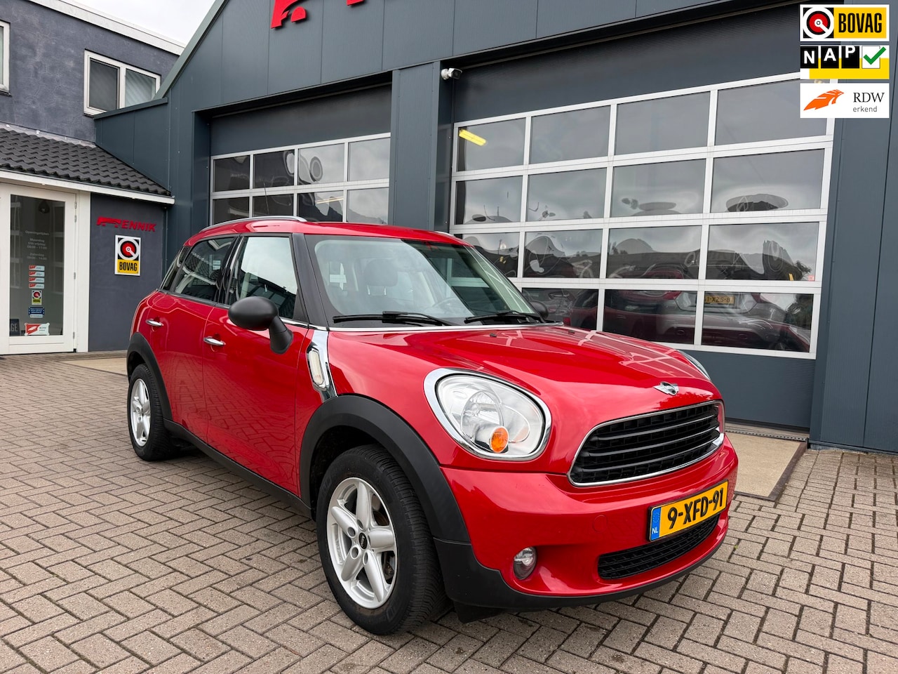 MINI Countryman - 1.6 One Business Line / Navi / Cruise / 88000km / Topstaat !. - AutoWereld.nl