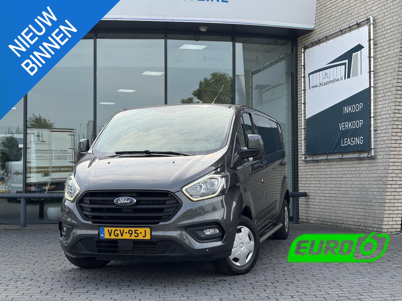 Ford Transit Custom - 300 2.0 TDCI L2H1*DC*A/C*CRUISE*HAAK*STOELVERW.*5P - AutoWereld.nl