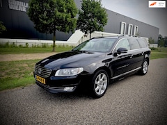 Volvo V70 - 2.0 D4 Summum, AUTOMAAT, LEER, DAK, VOLLE UITVOERING