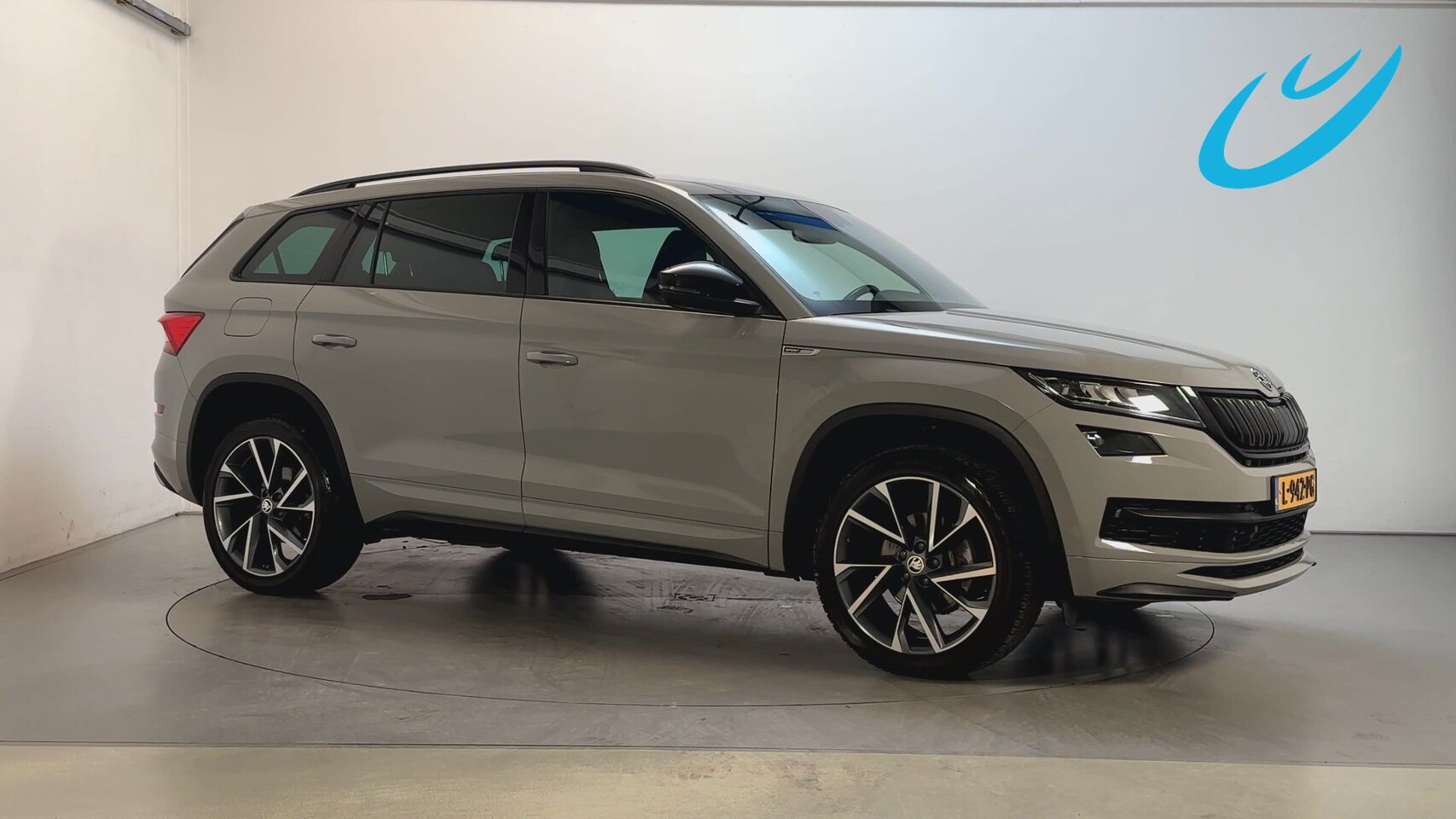 Skoda Kodiaq - 1.5 TSI 150pk DSG Sportline Business 7p. Navigatie Sfeerverlichting Trekhaak Stoelverwarmi - AutoWereld.nl