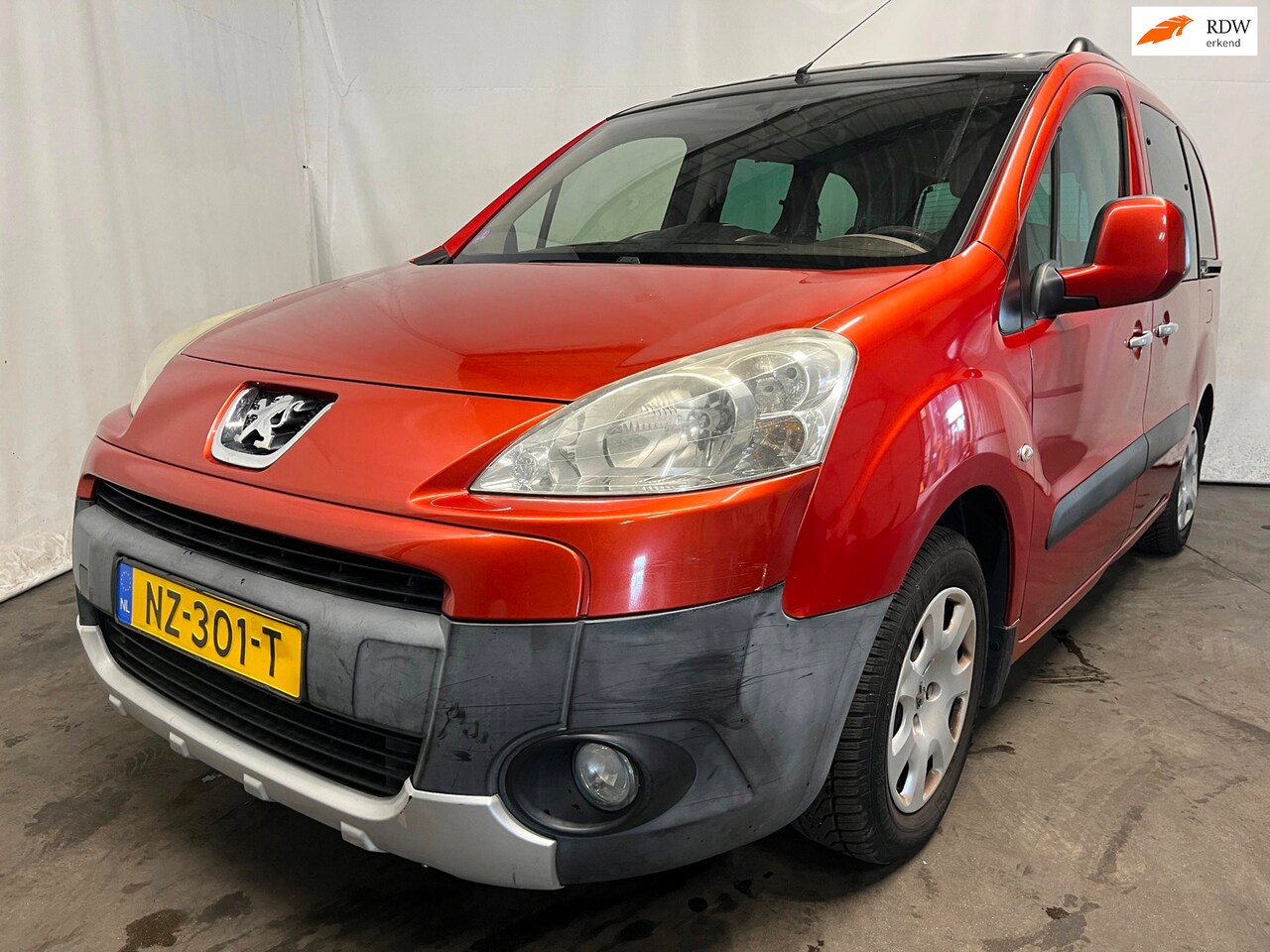 Peugeot Partner Tepee - 1.6 VTi XT Style - Schade - AutoWereld.nl