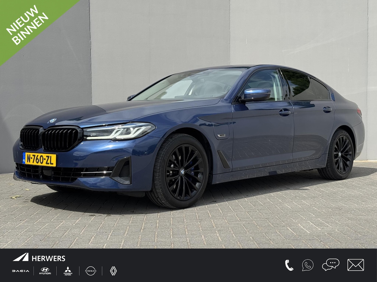 BMW 5-serie - 520e High Executive / Elektrische stoelen & geheugen / Stuur- en stoelverwarming / Apple C - AutoWereld.nl