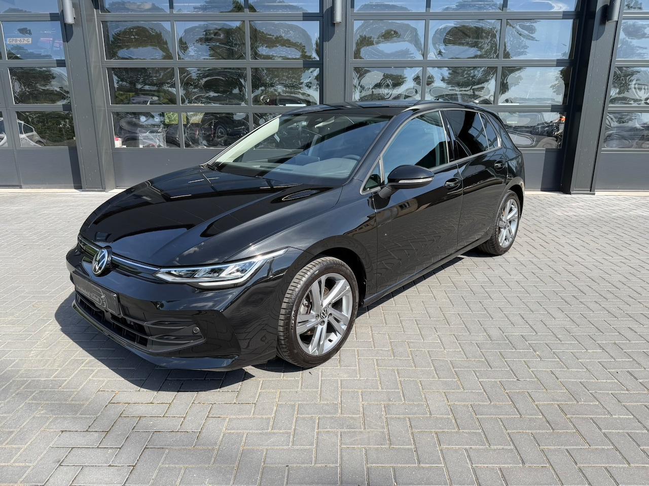 Volkswagen Golf - 1.5 eTSI Life Edition Sfeerverlichting / Carplay - AutoWereld.nl