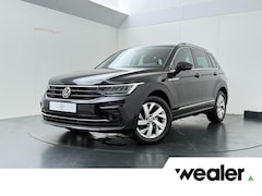 Volkswagen Tiguan - 1.5 TSI Life | 150 PK | Trekhaak wegklapbaar | Adaptive Cruise Control | Climate control |
