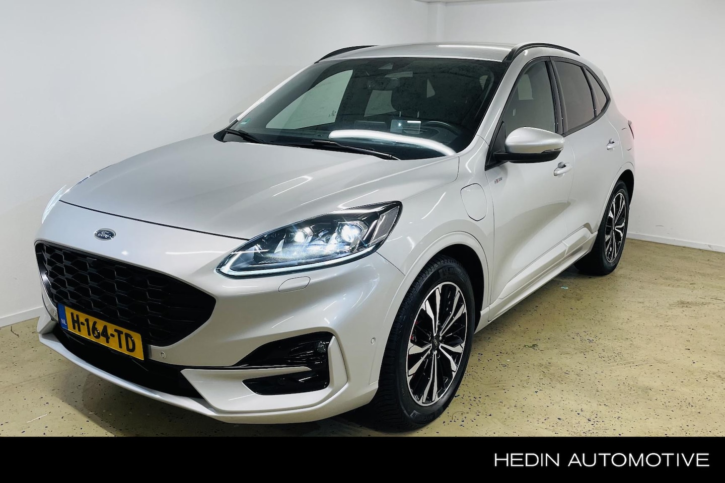 Ford Kuga - 2.5 PHEV ST-Line X Trekhaak | Adaptive Cruise | 19" | BLIS | Dealeronderhouden - AutoWereld.nl