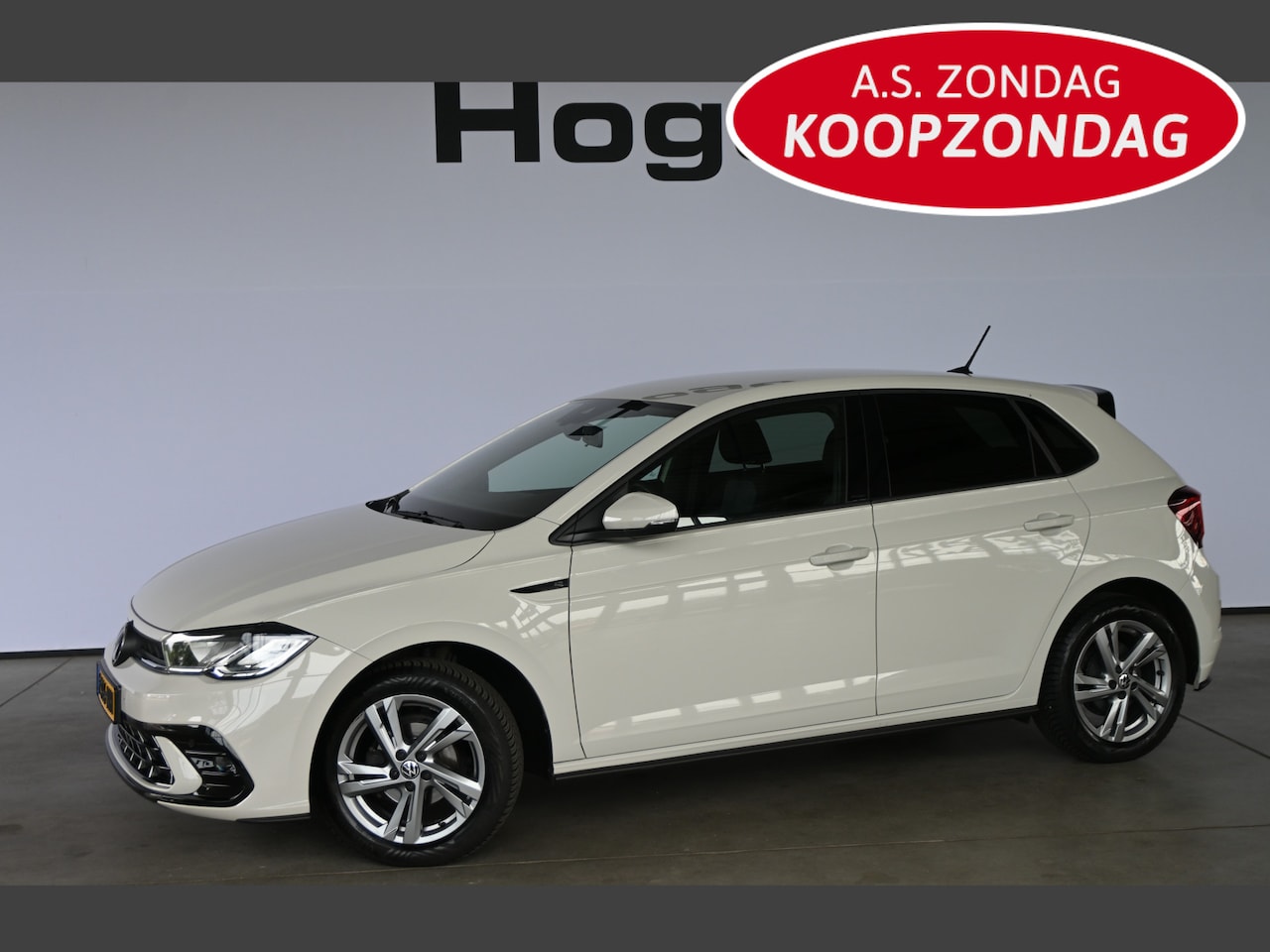 Volkswagen Polo - 1.0 TSI R-Line Business Nieuw Model! Automaat Navigatie Carplay Virtual LED Rijklaarprijs! - AutoWereld.nl