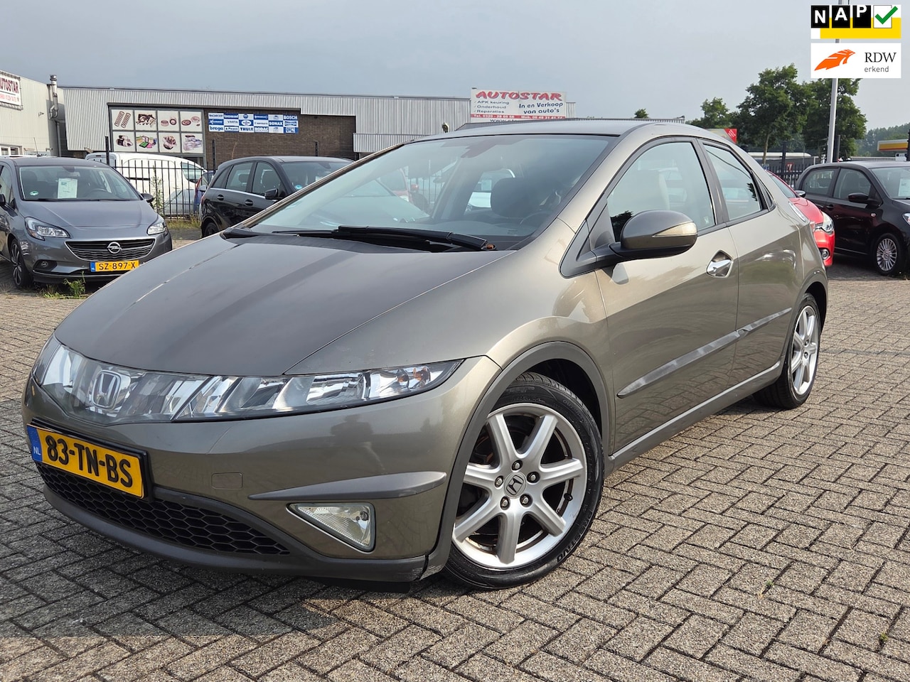 Honda Civic - 1.8 Sport/EERST EIGENAAR/CRUIS CONT/TREKHAAK - AutoWereld.nl