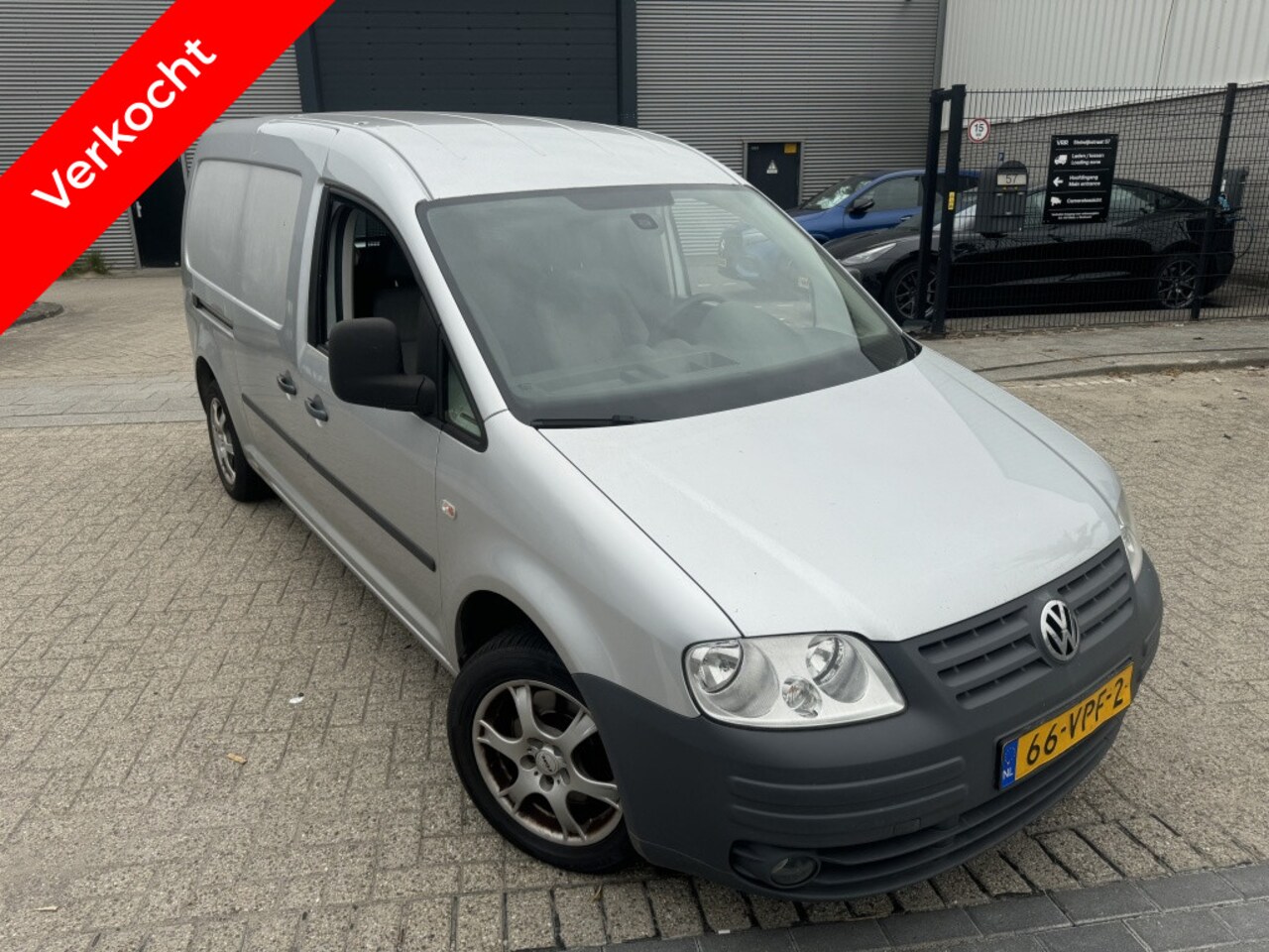 Volkswagen Caddy Maxi - 2.0 TDI L2 6Bak Airco Cruise 140PK - AutoWereld.nl