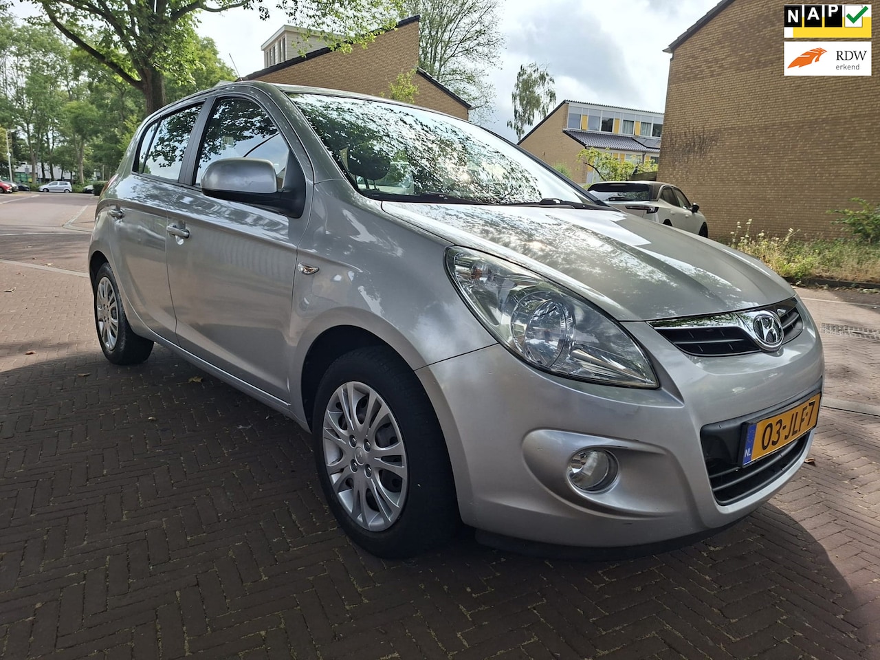 Hyundai i20 - Eerste eigenaar/ Nieuw APK / 72.000 NAP - AutoWereld.nl