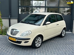 Lancia Y(psilon) - Ypsilon 1.2 Argento 3-deurs | Airco | Elektrsiche ramen | Centrale vergrendeling