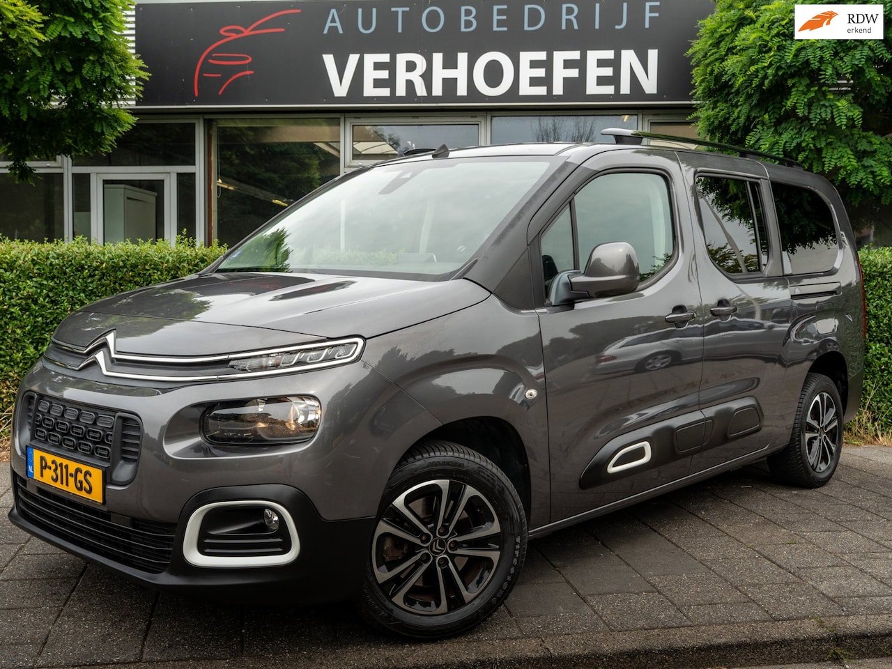 Citroën Berlingo XL - 1.2 Shine - APPLE CARPLAY - CRUISE / CLIMATE CONTR - PARK SENS - LANE ASSIST - TREKHAAK ! - AutoWereld.nl