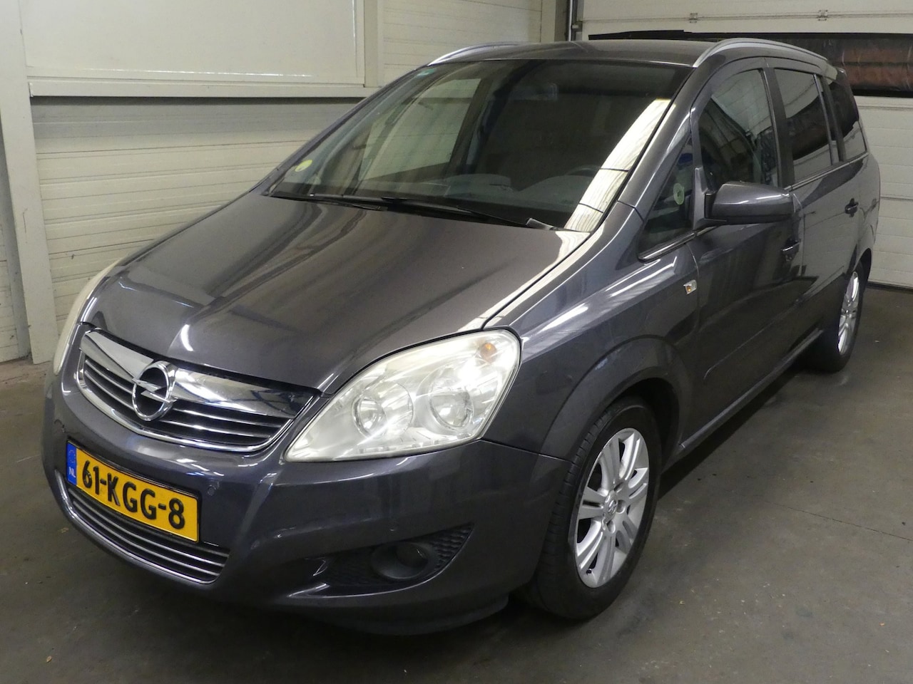 Opel Zafira - 1.8 Cosmo - Cruise Control - Airco - 7 persoons - AutoWereld.nl