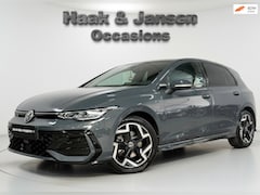Volkswagen Golf - 1.5 eTSI R-Line Edition DSG Camera carplay