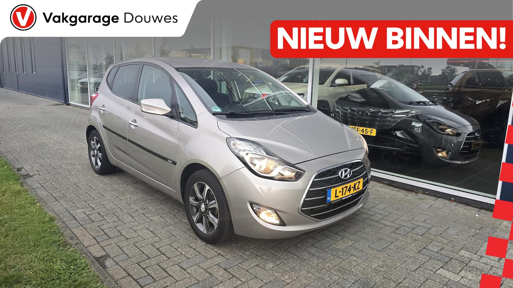 Hyundai ix20 - 1.6i Premium |Dealeronderhouden|Automaat|DOH|Camera|Stoel&Stuurverwarming - AutoWereld.nl
