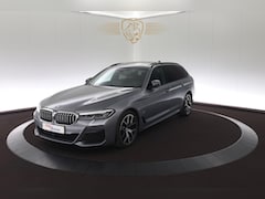 BMW 5-serie Touring - 520d 190pk -M Sport / Pano / Shadow Line