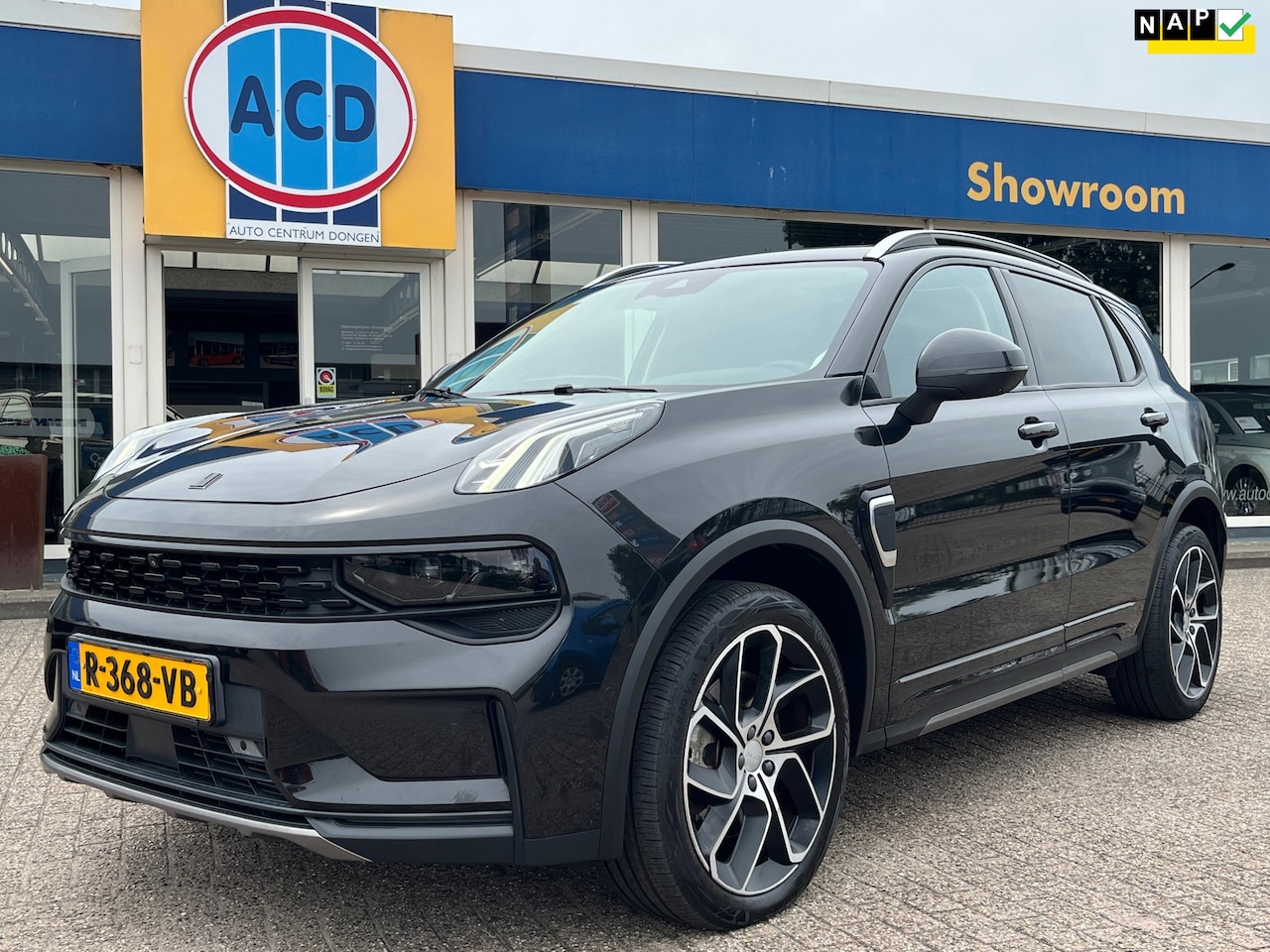 Lynk & Co 01 - 1.5 261pk PHEV 7DCTH | Black Edition | Orig.NL | PanoramaDak | 360 graden Camera | Carplay - AutoWereld.nl