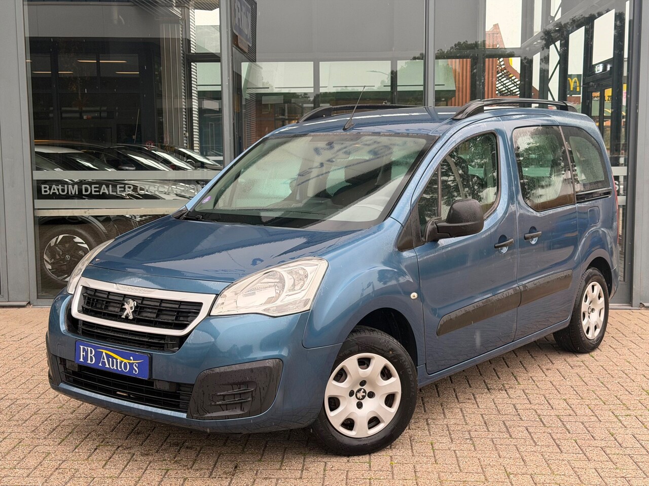 Peugeot Partner Tepee - 1.2 PureTech Active Airco Cruise Navi - AutoWereld.nl