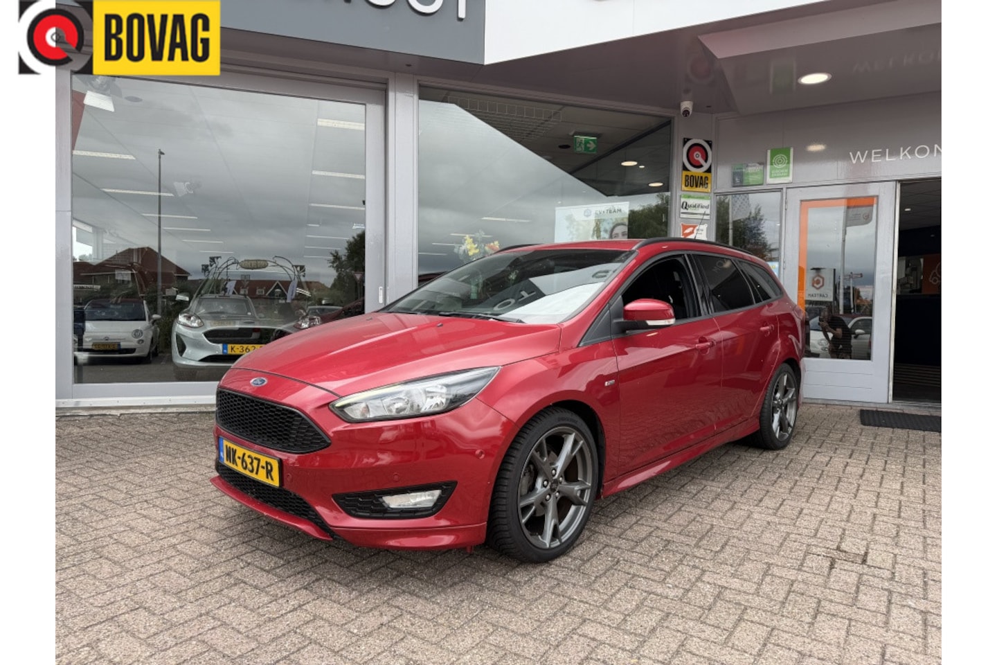 Ford Focus Wagon - 1.0 ST-Line | Verwarmde ruit | Carplay | Nieuwe Distributie | Dealer onderhouden! - AutoWereld.nl
