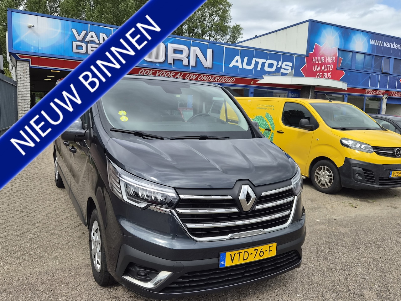 Renault Trafic - 2.0 dCi 110 T29 L2H1 DC Work Edition Dubbele cabine Nw APK 12 Mnd Garantie - AutoWereld.nl