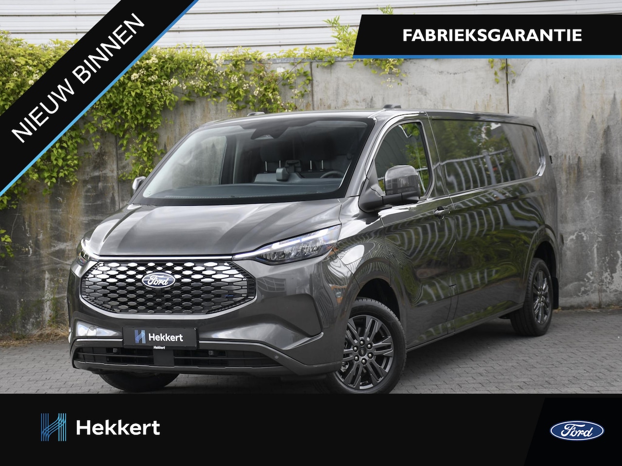 Ford Transit Custom - E-Transit 340 L2H1 Limited 65 kWh 218pk Automaat 360° CAM. | 17''LM | ADAPT. CC | DODE HOE - AutoWereld.nl