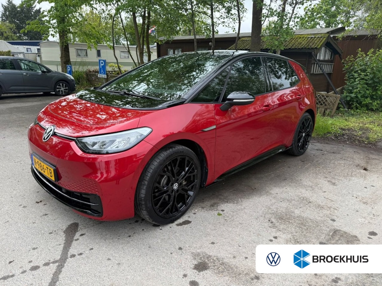 Volkswagen ID.3 - Pure 45 kWh 150 pk | Steunhaak | Apple Carplay | Black Pakket | - AutoWereld.nl