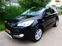 Ford Kuga - 1.5 Titanium Styling Pack 150pk Clima Navi Trekhaak 2.000kg