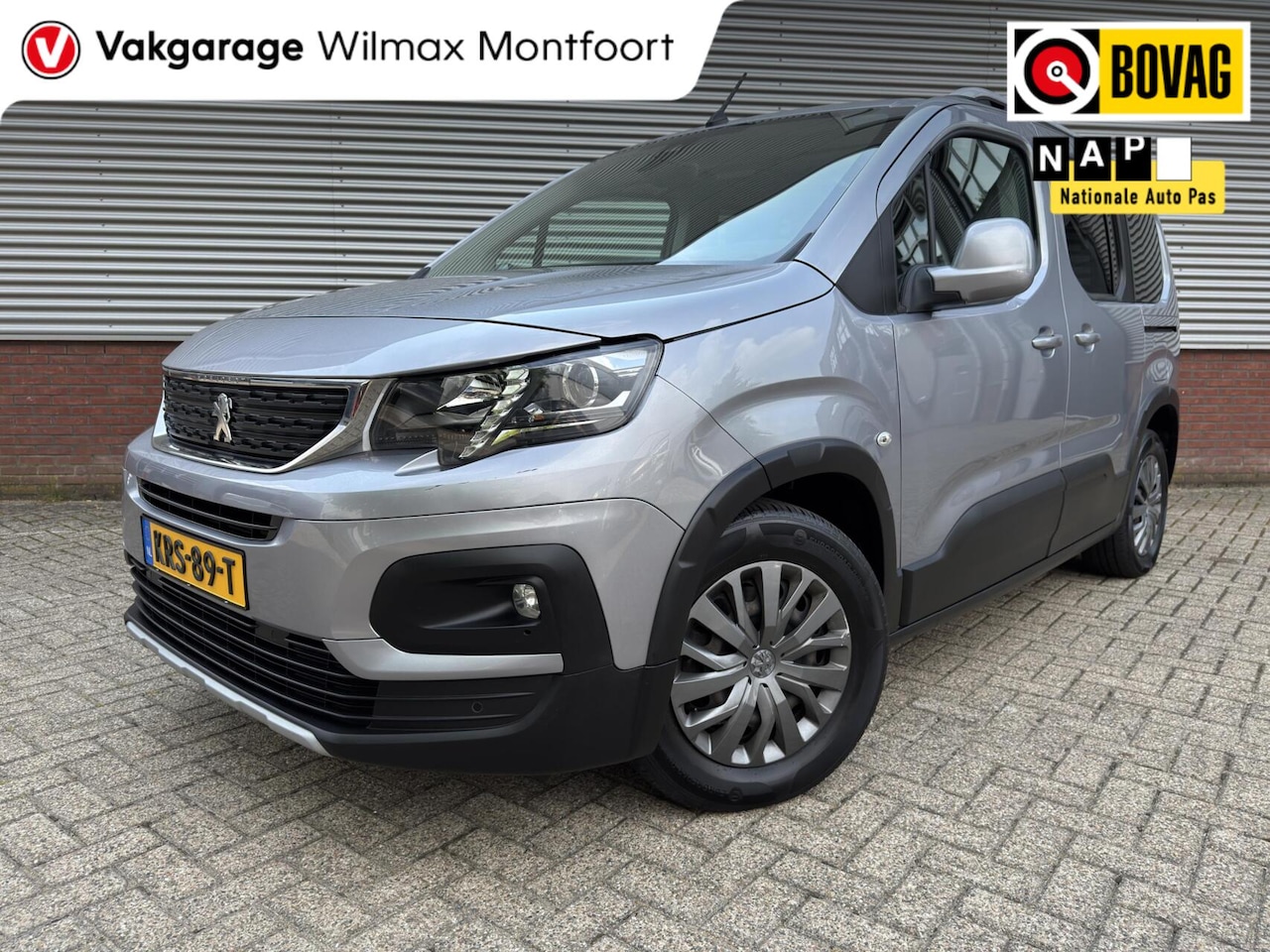 Peugeot Rifter - 1.2 Puretech Allure|Camera|Cruise|Trekhaak|Carplay|5 persoons|Clima| - AutoWereld.nl