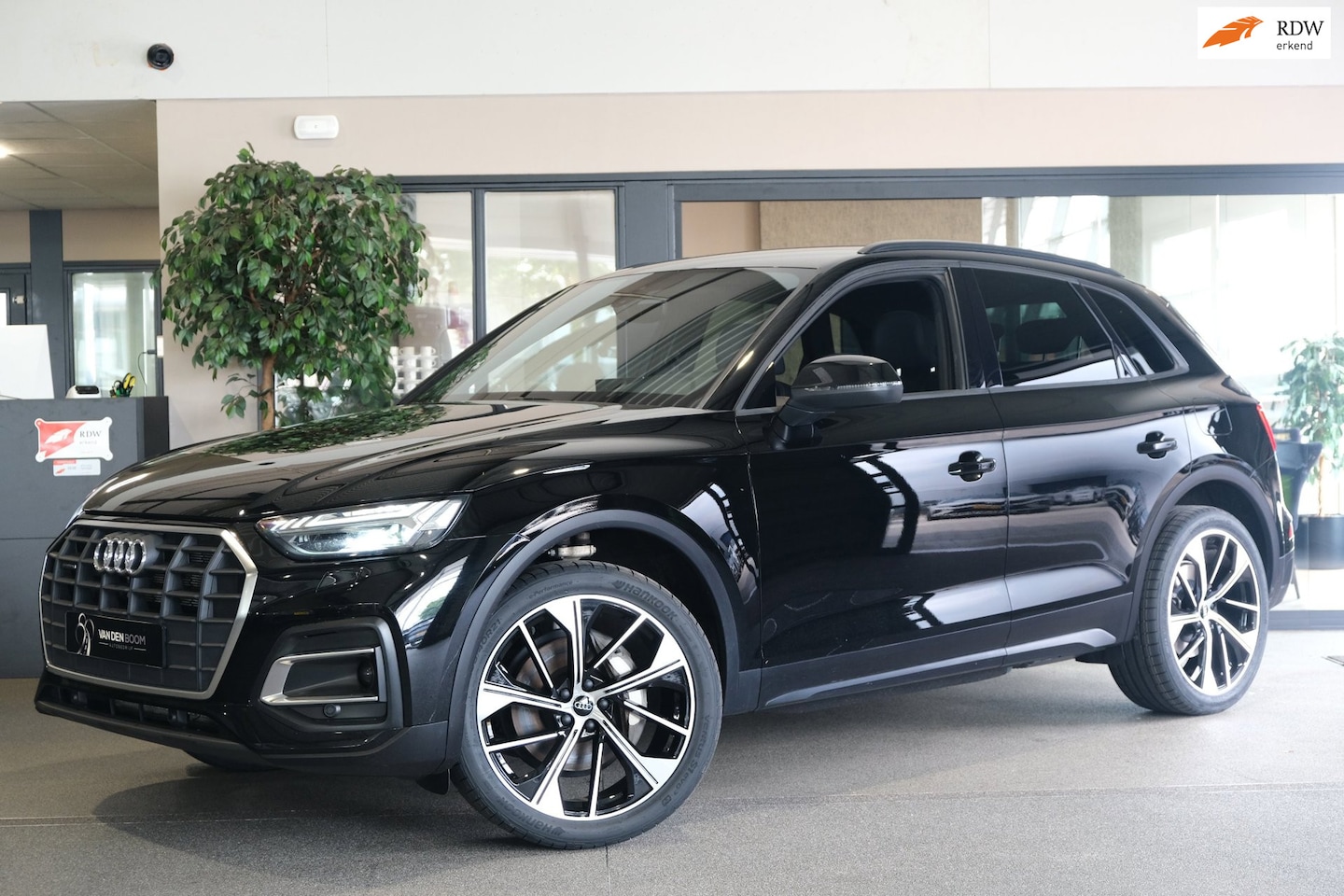 Audi Q5 - 50 TFSI e Quattro 299PK S-line Leder Navi Led Pdc Cruise Keyless - AutoWereld.nl