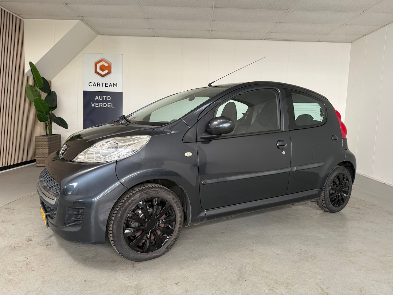 Peugeot 107 - 1.0-12V XS Airco, Navigatie/Carplay - AutoWereld.nl