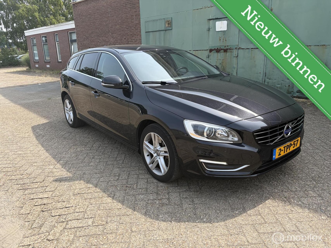 Volvo V60 - 2.4 D6 AWD Plug-In Hybrid Summum 2.4 D6 AWD Plug-In Hybrid Summum - AutoWereld.nl