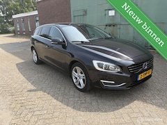 Volvo V60 - 2.4 D6 AWD Plug-In Hybrid Summum