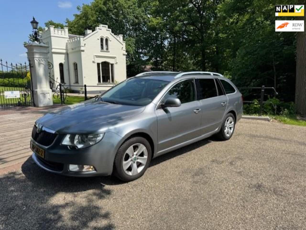 Skoda Superb Combi - 1.8 TSI Ambition Business(7sp) Aut. Xenon Leder Stoelverwarming Navigatie Park Support Tha - AutoWereld.nl